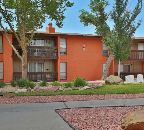 Luna Verde Apartments; pet friendly; one, two, three bedrooms; El Paso, TX near Fort Bliss UTEP