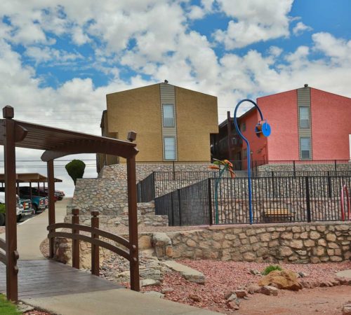 Luna Verde Apartments; pet friendly; one, two, three bedrooms; El Paso, TX near Fort Bliss UTEP